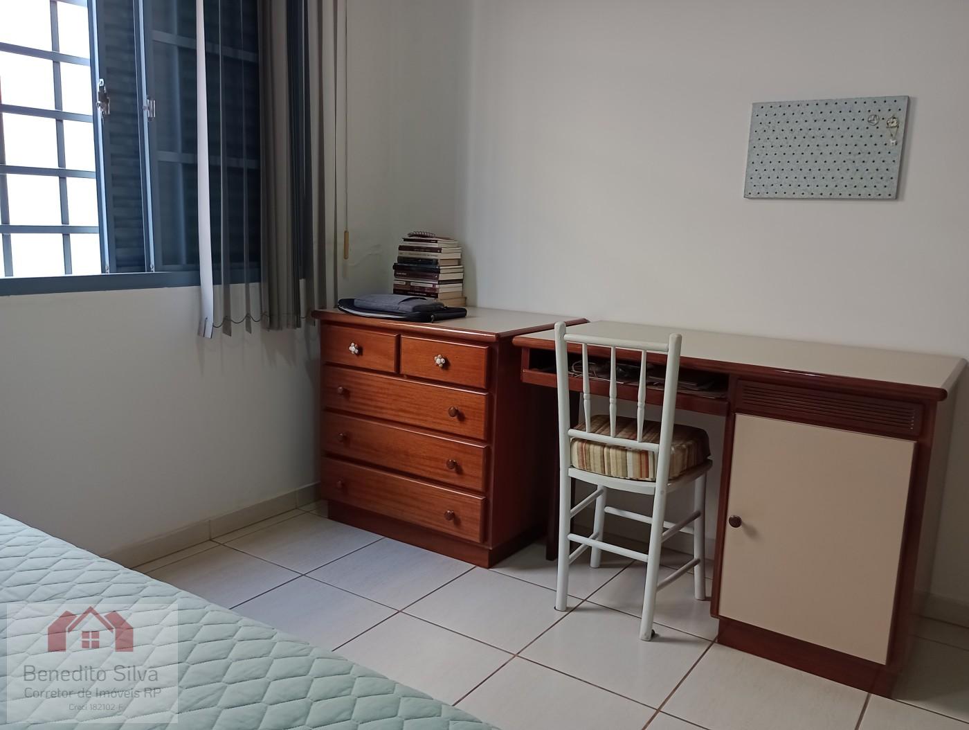 Casa, 4 quartos, 250 m² - Foto 13