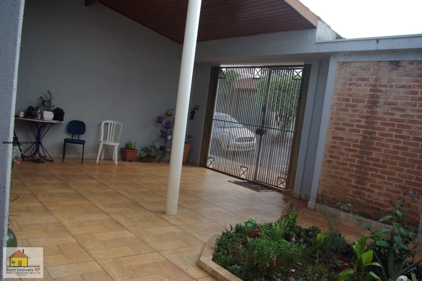 Casa, 3 quartos, 70 m² - Foto 1